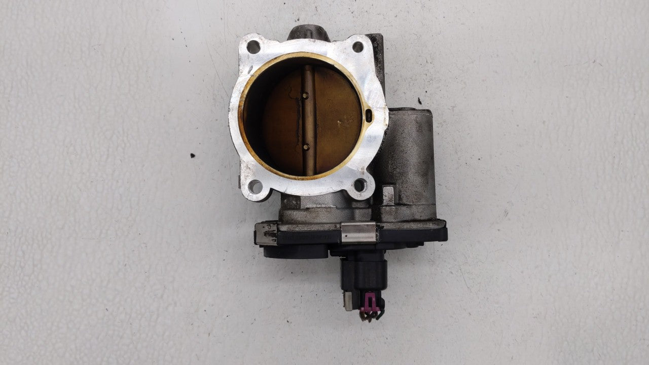 2008-2010 Saturn Vue Throttle Body P/N:995AA Fits Fits 2007 2008 2009 2010 2011 OEM Used Auto Parts - Oemusedautoparts1.com