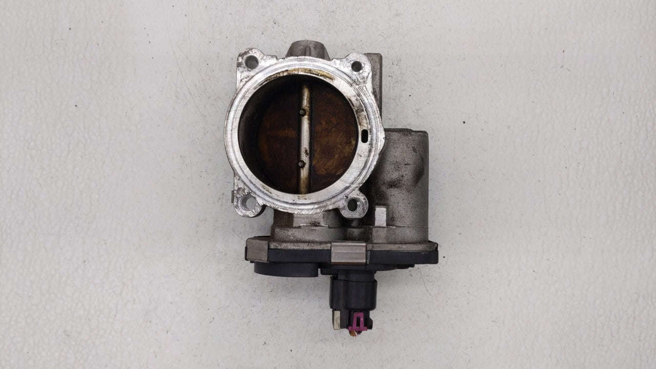 2008-2010 Saturn Vue Throttle Body P/N:995AA Fits Fits 2007 2008 2009 2010 2011 OEM Used Auto Parts - Oemusedautoparts1.com