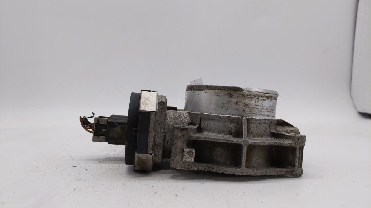 2008-2010 Saturn Vue Throttle Body P/N:995AA Fits Fits 2007 2008 2009 2010 2011 OEM Used Auto Parts - Oemusedautoparts1.com