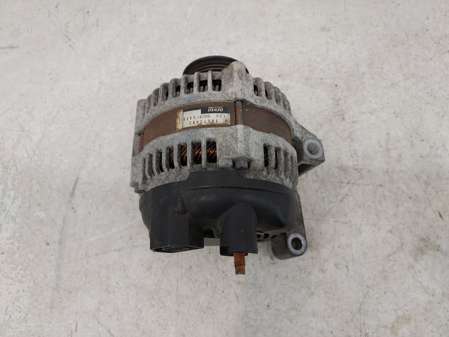 2008-2010 Saturn Vue Alternator Replacement Generator Charging Assembly Engine OEM P/N:104210-5420 96673482 Fits OEM Used Au