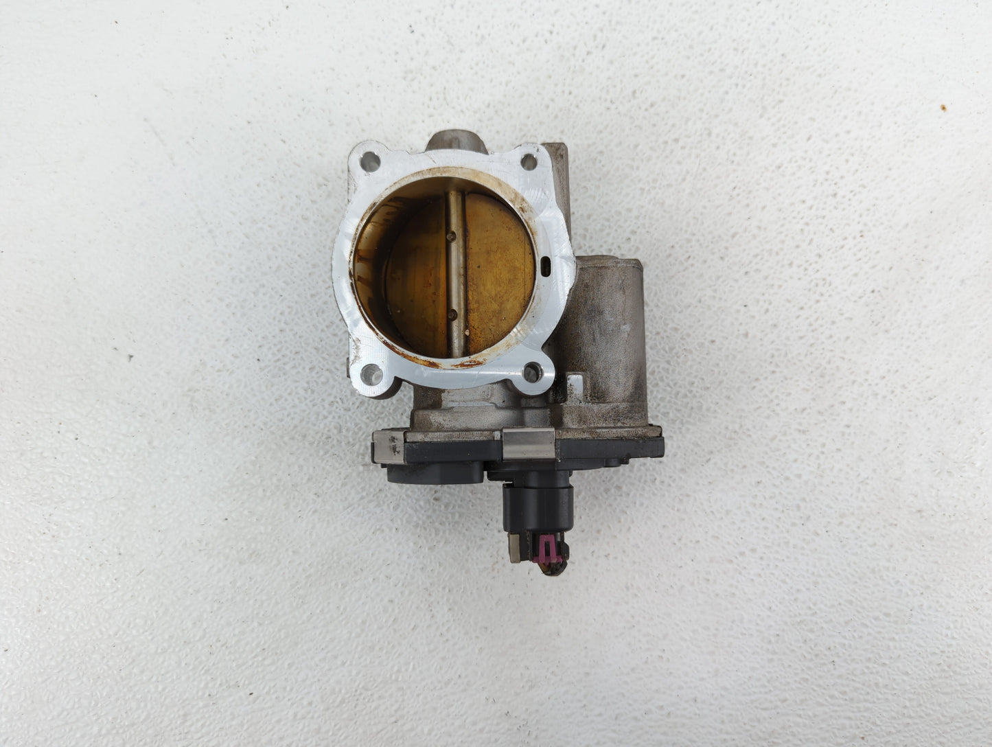 2008-2010 Saturn Vue Throttle Body P/N:995AA Fits Fits 2007 2008 2009 2010 2011 OEM Used Auto Parts - Oemusedautoparts1.com