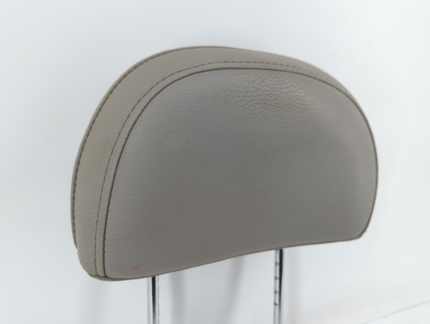 2008-2009 Saturn Vue Headrest Head Rest Rear Seat Fits Fits 2008 2009 OEM Used Auto Parts - Oemusedautoparts1.com