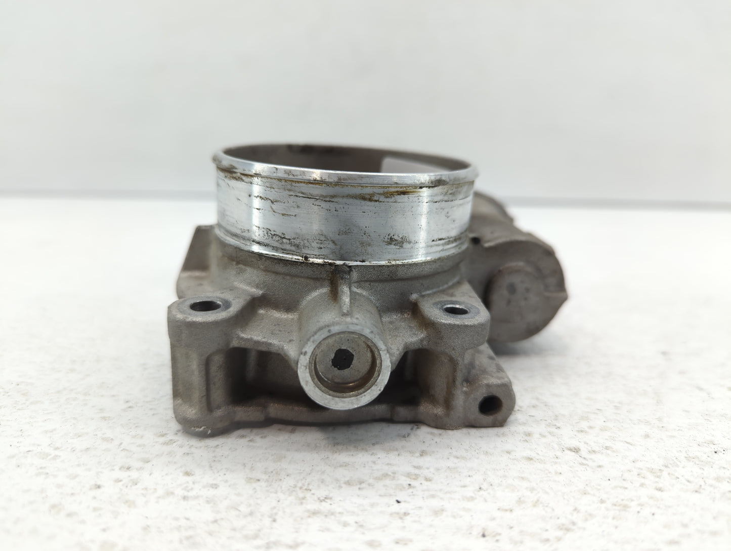 2008-2010 Saturn Vue Throttle Body P/N:2127AA 330IA Fits Fits 2007 2008 2009 2010 2011 OEM Used Auto Parts - Oemusedautopart