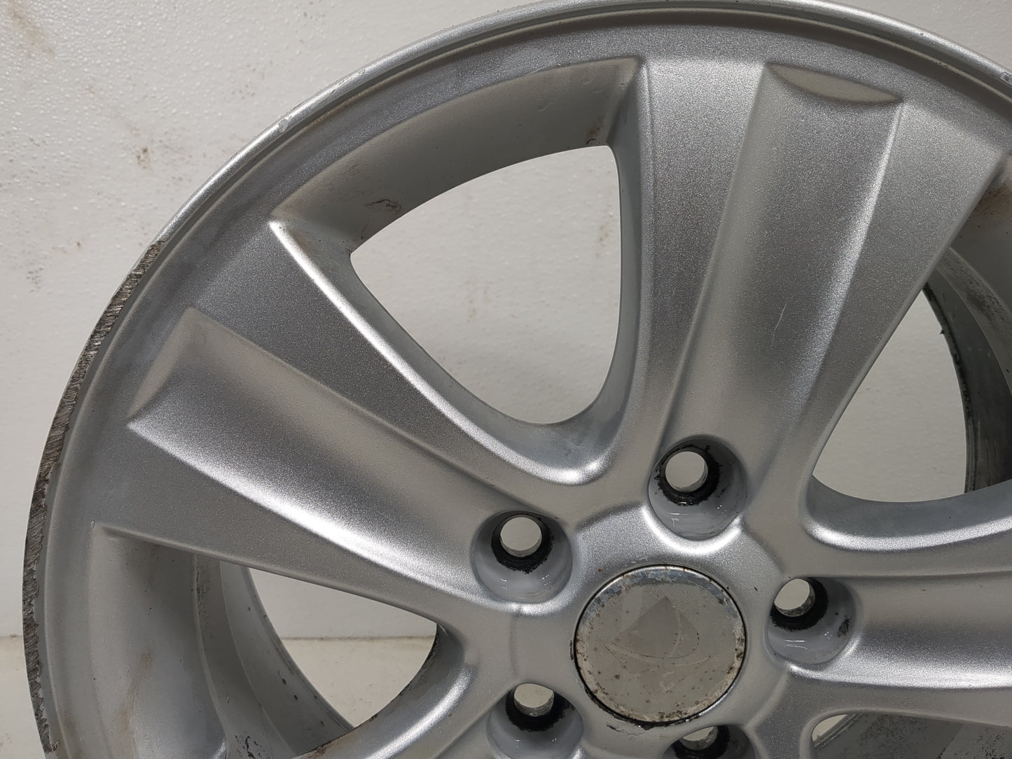 2008 Saturn Vue Oem Wheel Rim 5003402 - Oemusedautoparts1.com