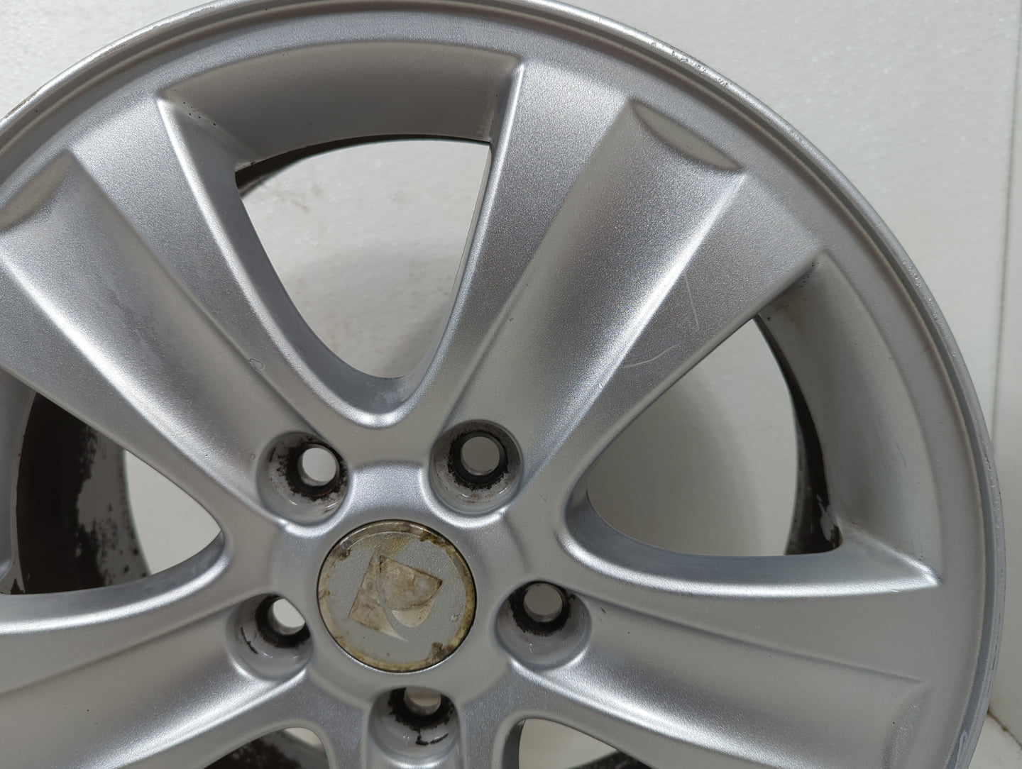 2008 Saturn Vue Oem Wheel Rim 5003403 - Oemusedautoparts1.com