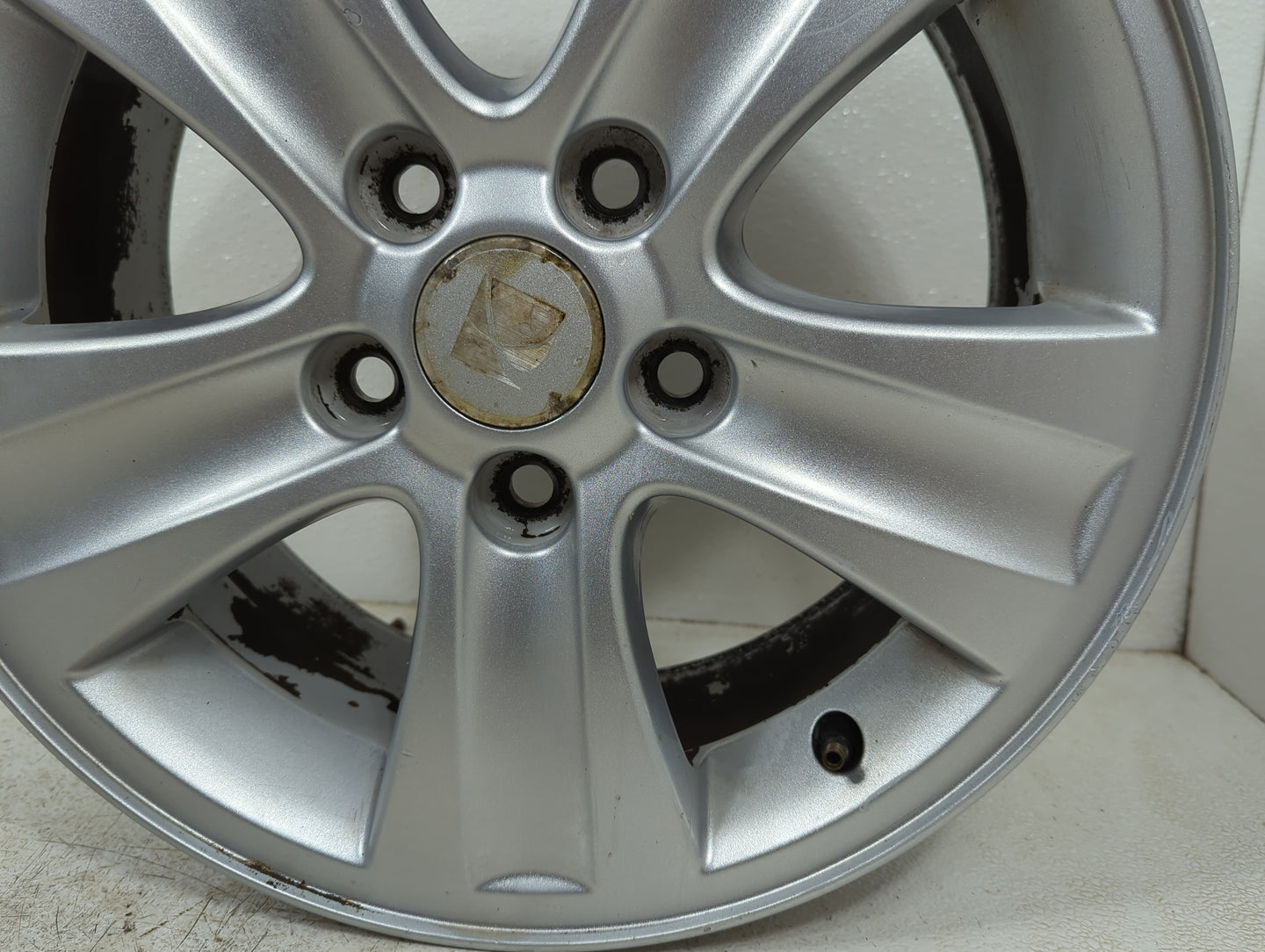 2008 Saturn Vue Oem Wheel Rim 5003403 - Oemusedautoparts1.com