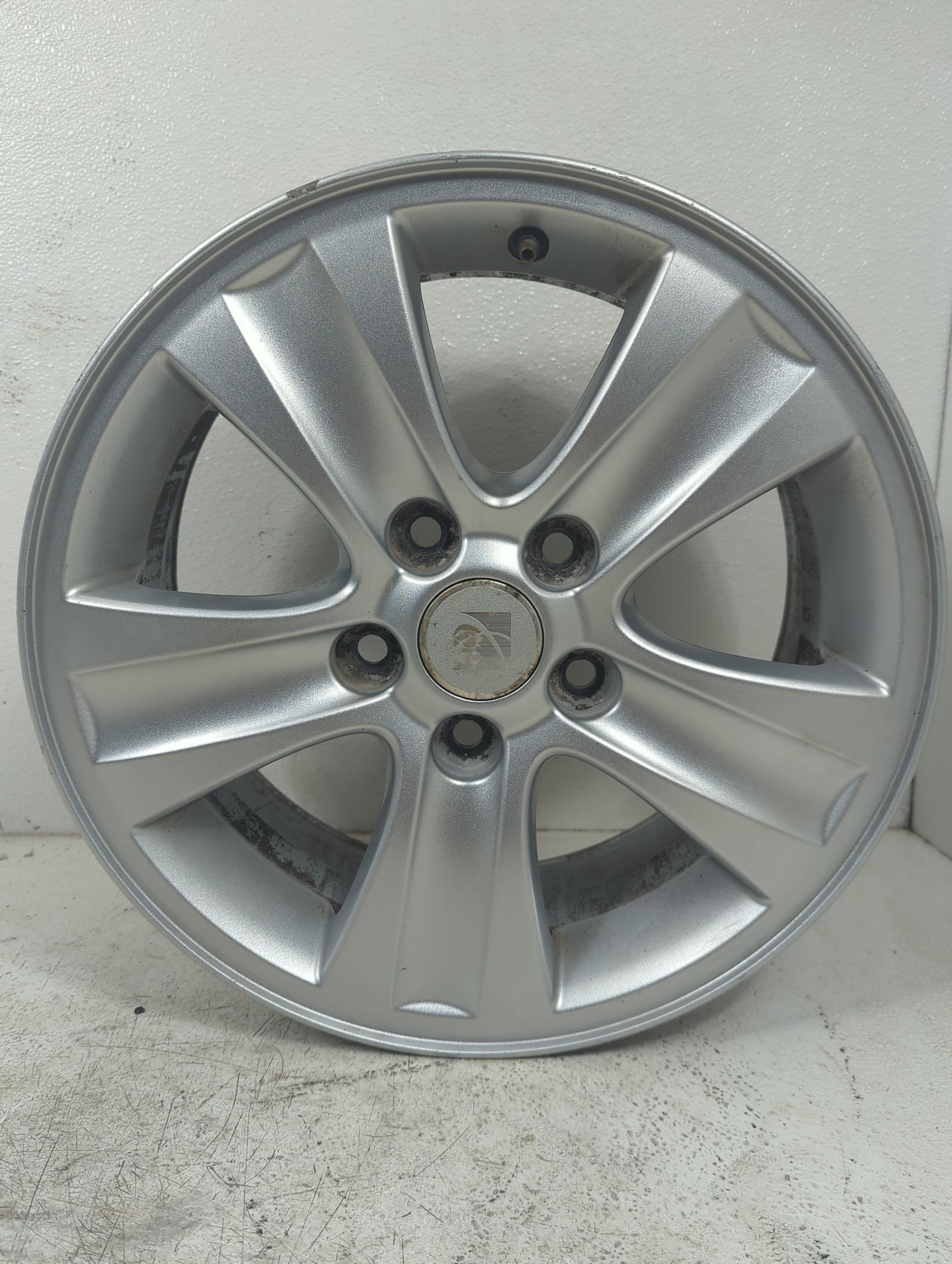 2008 Saturn Vue Oem Wheel Rim 5003417 - Oemusedautoparts1.com