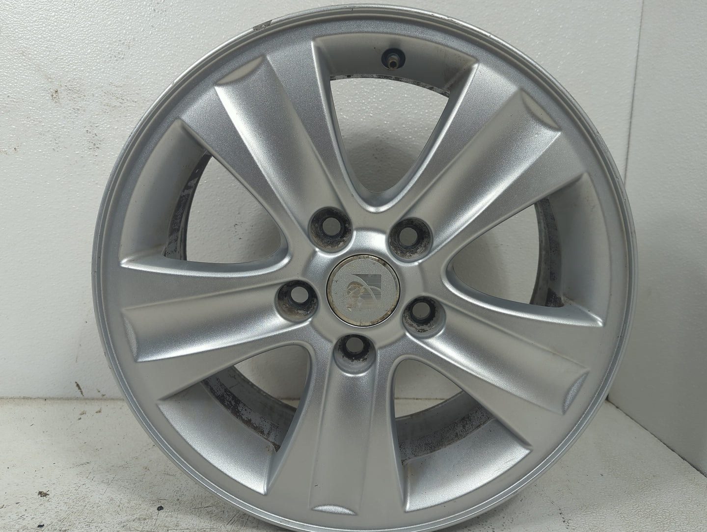 2008 Saturn Vue Oem Wheel Rim 5003417 - Oemusedautoparts1.com