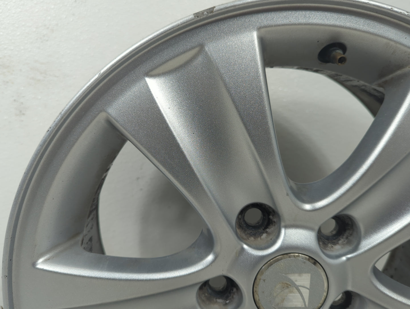 2008 Saturn Vue Oem Wheel Rim 5003417 - Oemusedautoparts1.com