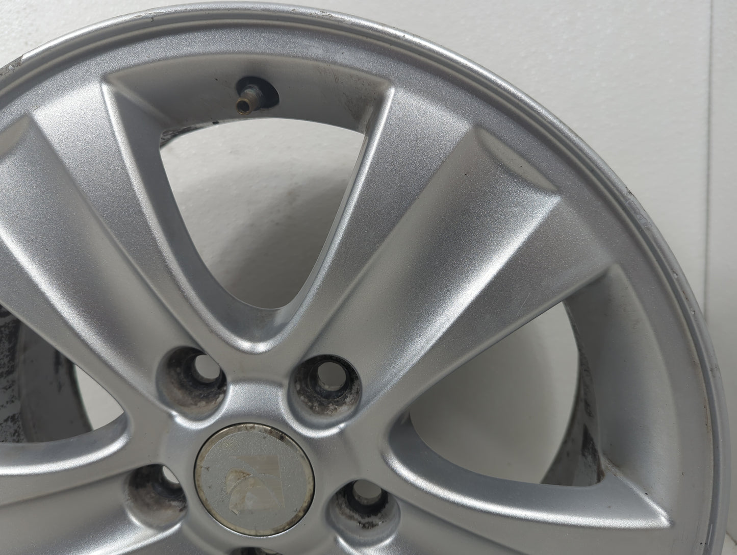 2008 Saturn Vue Oem Wheel Rim 5003417 - Oemusedautoparts1.com