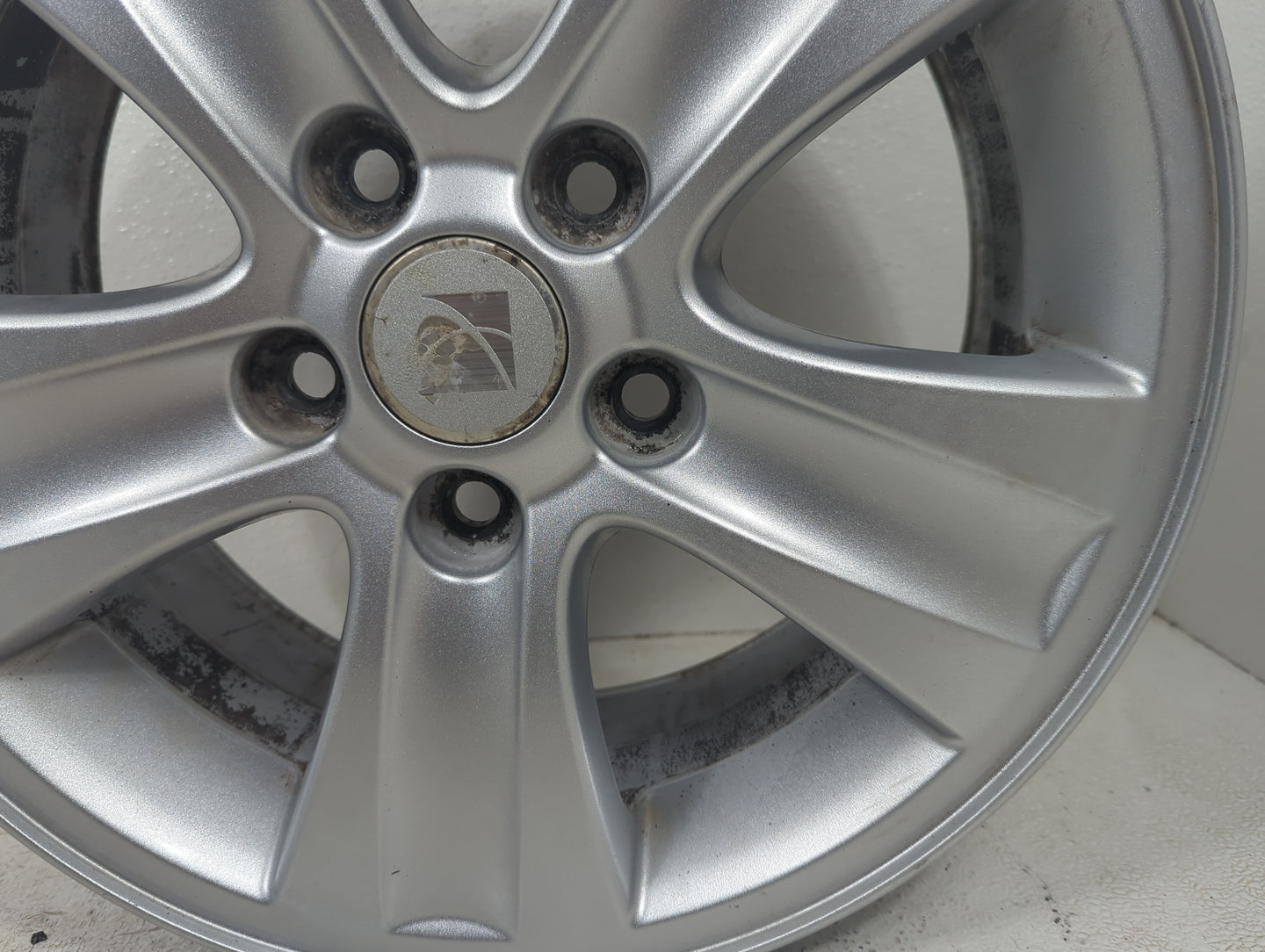 2008 Saturn Vue Oem Wheel Rim 5003417 - Oemusedautoparts1.com