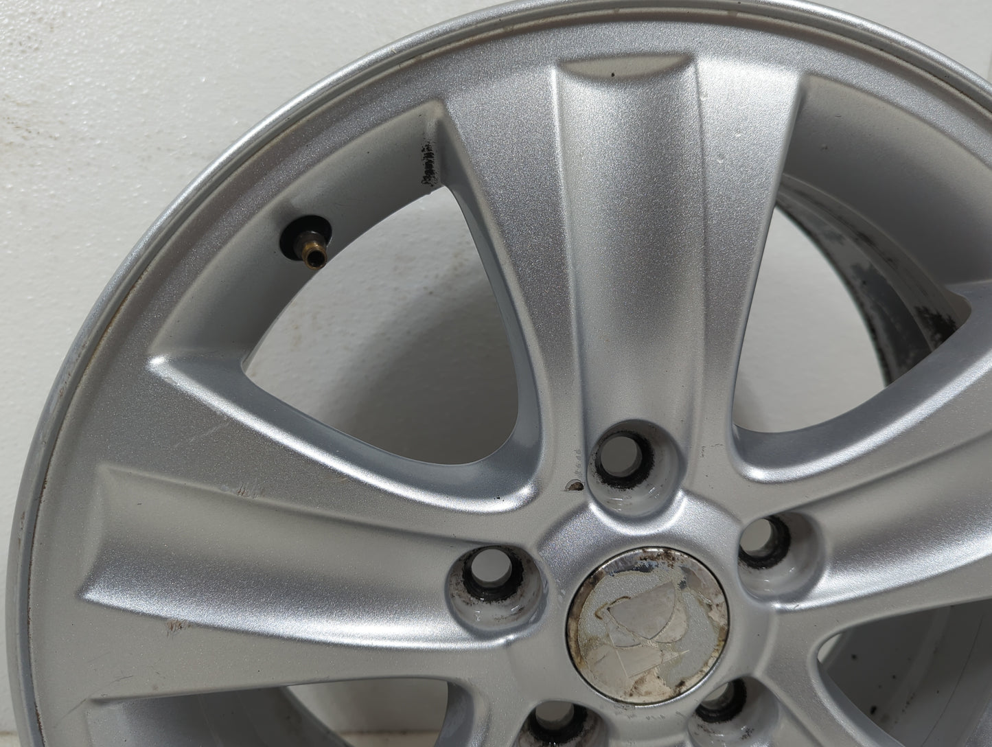 2008 Saturn Vue Oem Wheel Rim 5003419 - Oemusedautoparts1.com