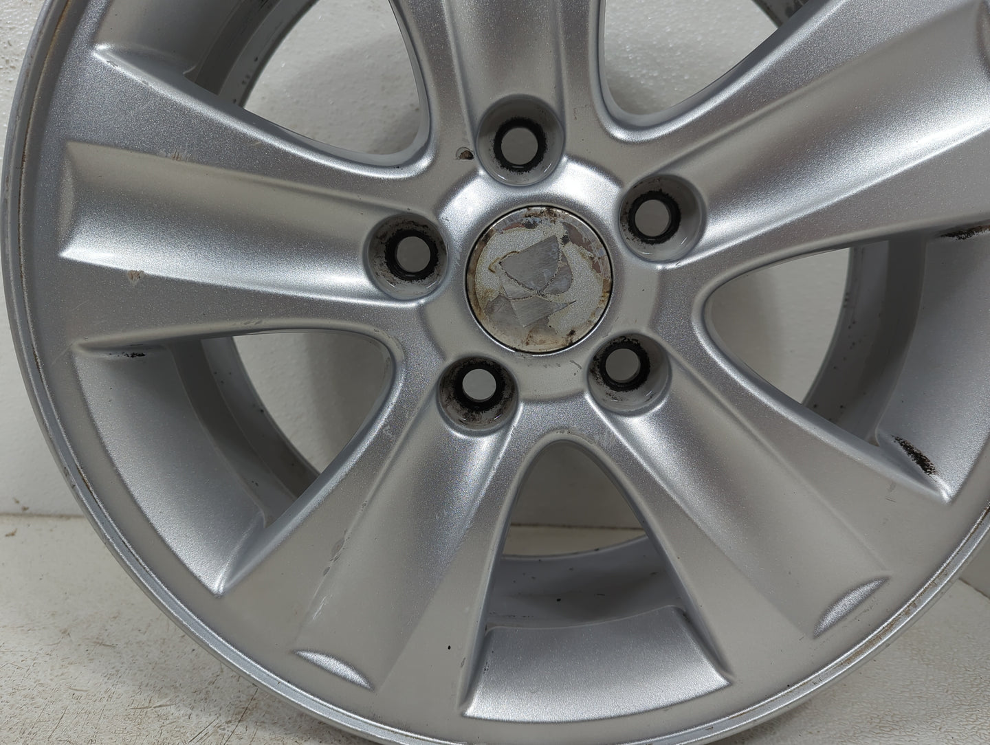 2008 Saturn Vue Oem Wheel Rim 5003419 - Oemusedautoparts1.com