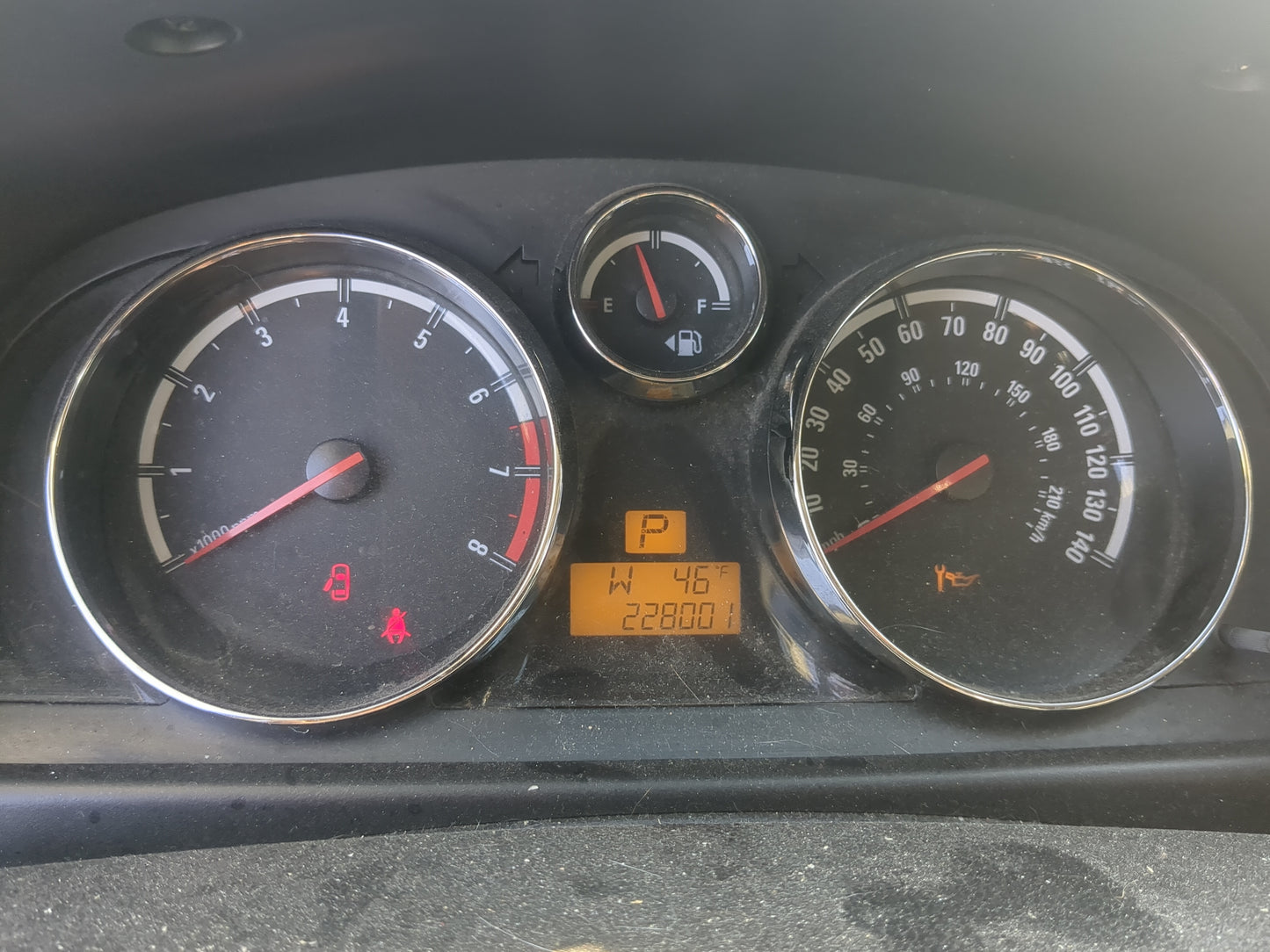 2008-2009 Saturn Vue Instrument Cluster Speedometer Gauges Miles:228K Fits Fits 2008 2009 OEM Used Auto Parts - Oemusedautop