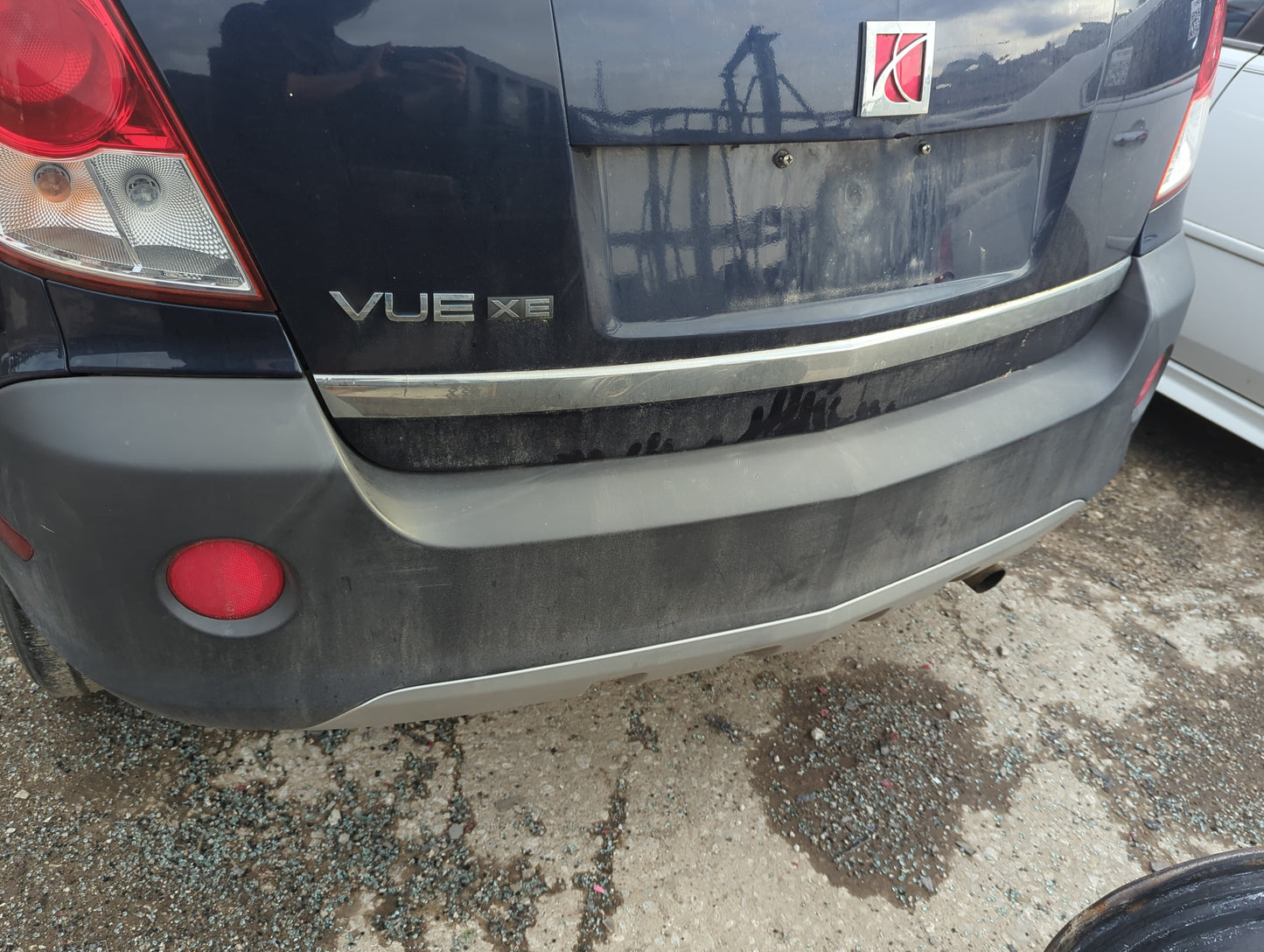 2008-2010 Saturn Vue Rear Bumper Assembly Oem 5013999 - Oemusedautoparts1.com