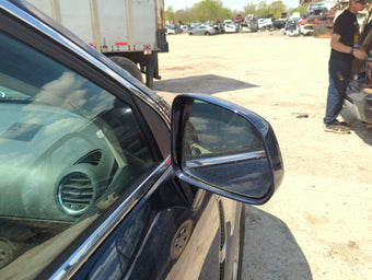 compare product 2008-2010 Saturn Vue Passenger Side View Mirror - Right Door Mirror OEM Used