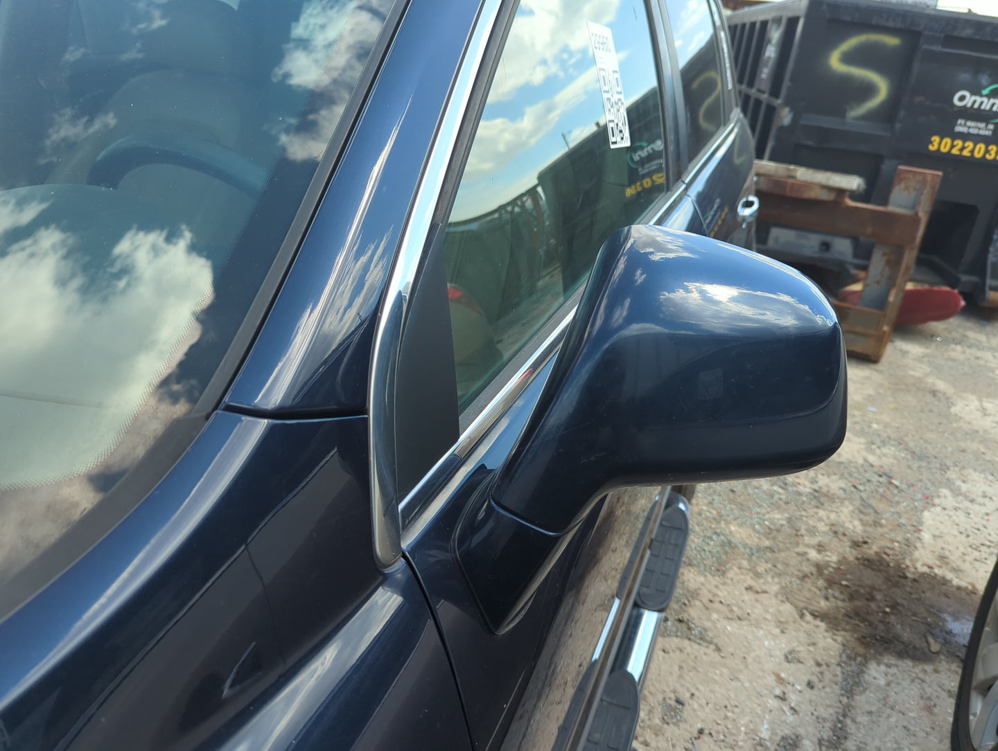 2008-2010 Saturn Vue Driver Side View Mirror - Left Door Mirror OEM Used - Oemusedautoparts1.com