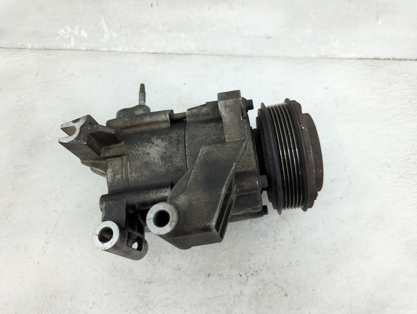 2008-2010 Saturn Vue Air Conditioning A/c Ac Compressor Oem - Oemusedautoparts1.com