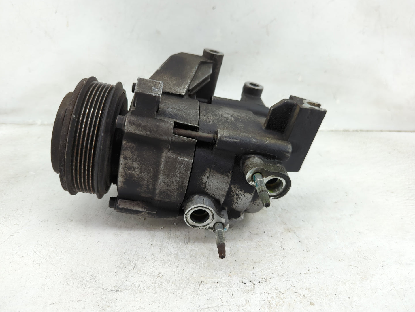 2008-2010 Saturn Vue Air Conditioning A/c Ac Compressor Oem - Oemusedautoparts1.com