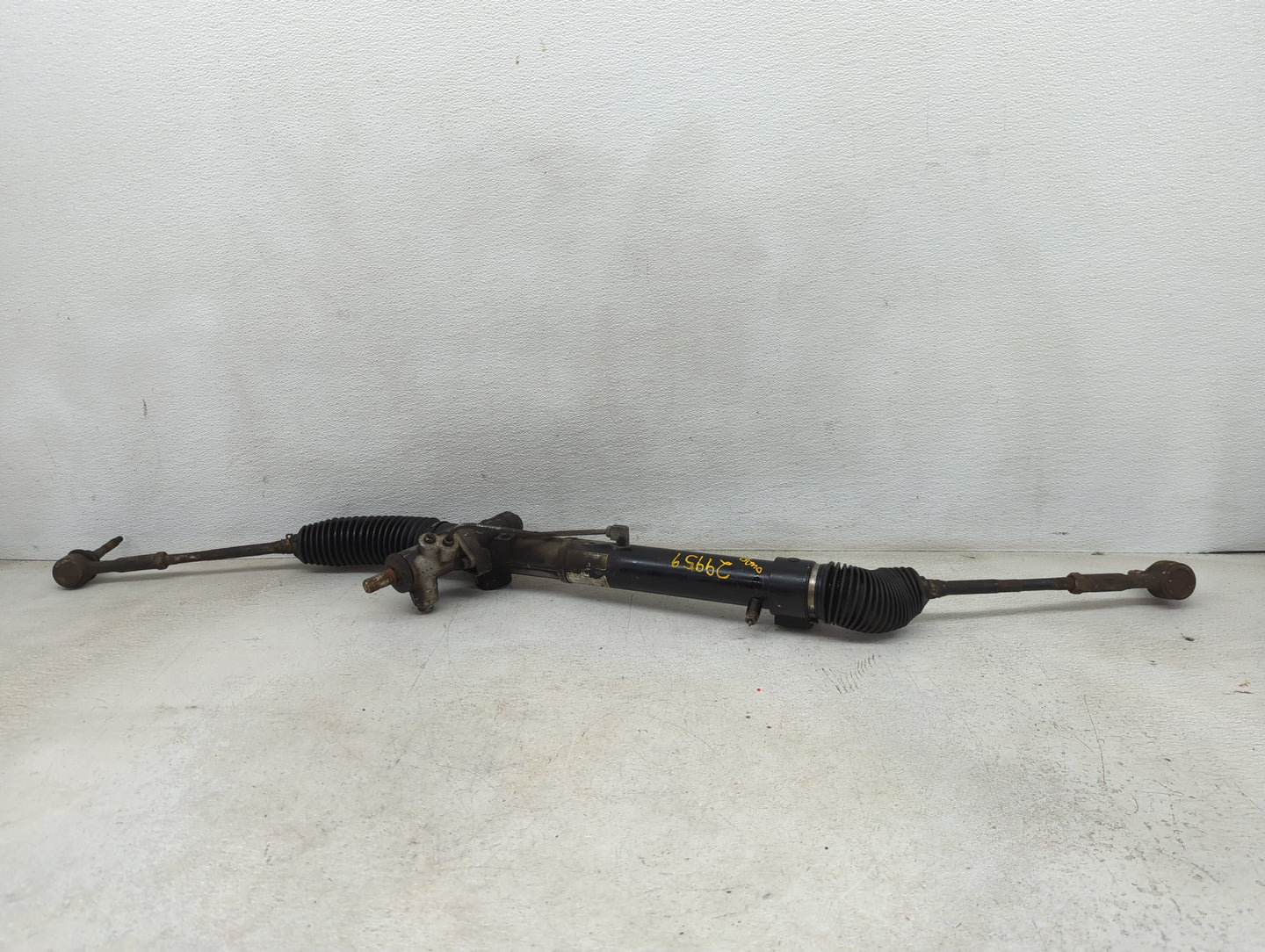 2008-2009 Saturn Vue Rack and Pinion Steering Gear Fits Fits 2008 2009 OEM Used Auto Parts - Oemusedautoparts1.com