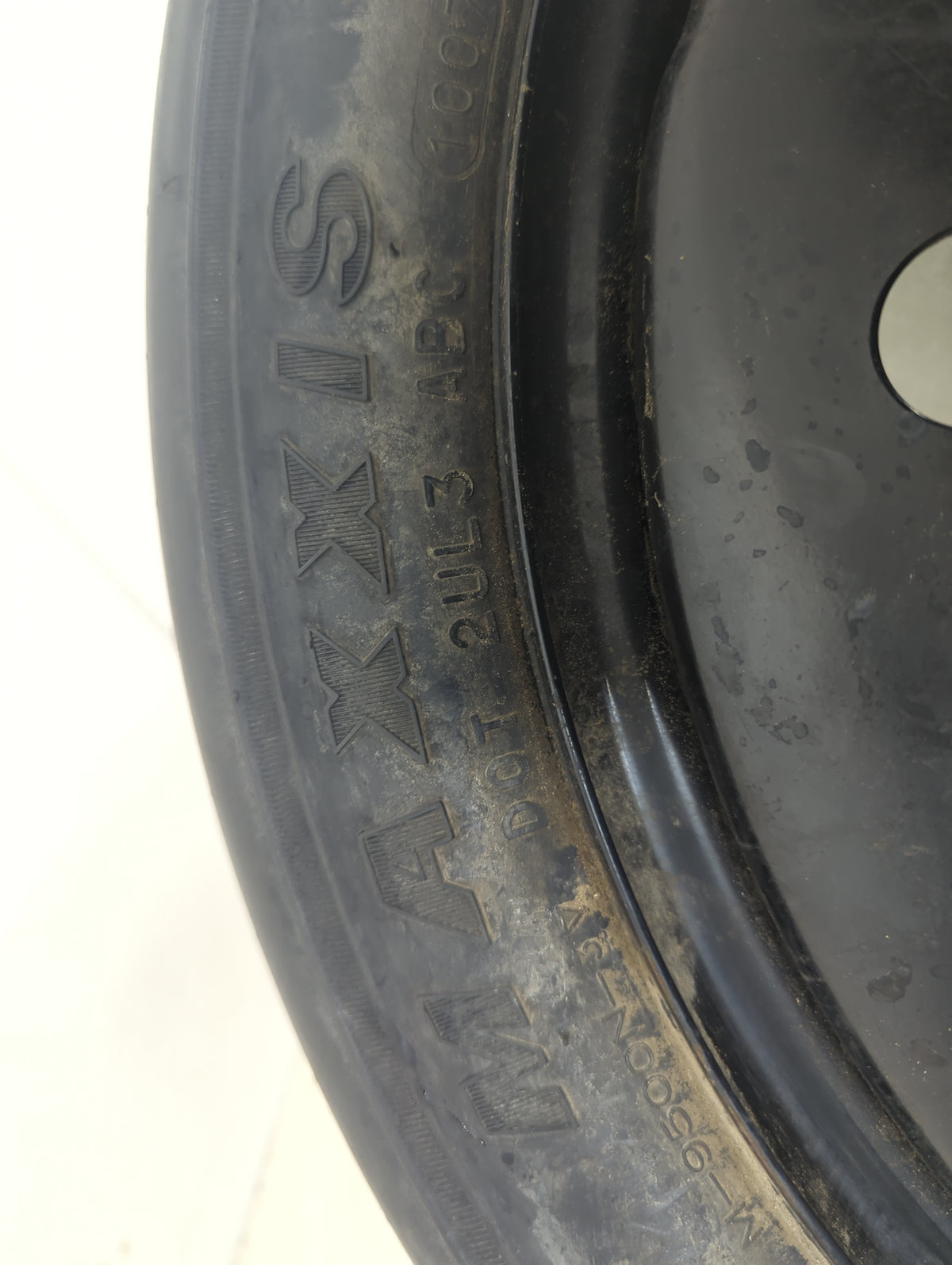 2002-2010 Saturn Vue Spare Donut Tire Wheel Rim Oem 5033393 - Oemusedautoparts1.com
