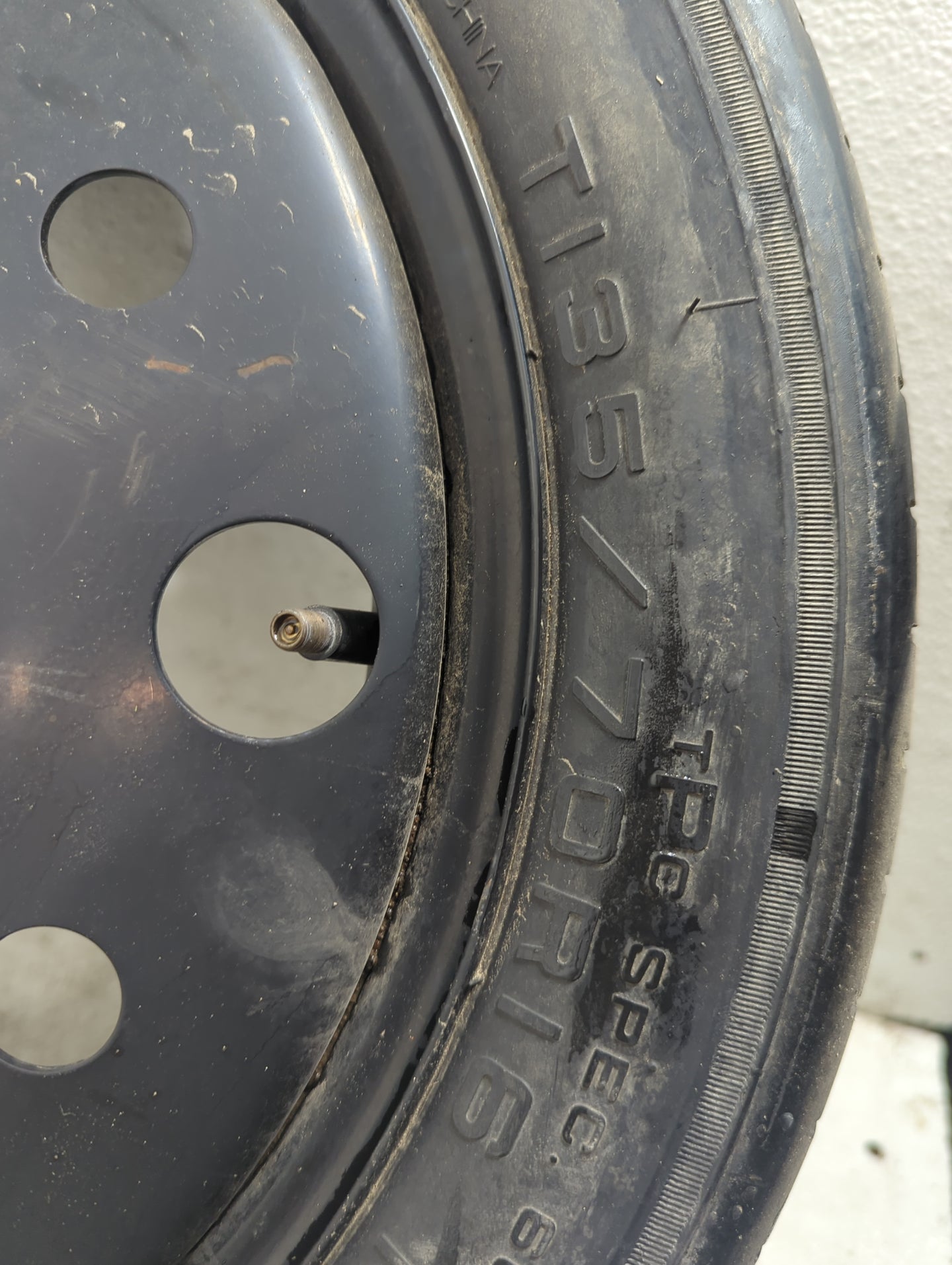 2002-2010 Saturn Vue Spare Donut Tire Wheel Rim Oem 5033393 - Oemusedautoparts1.com