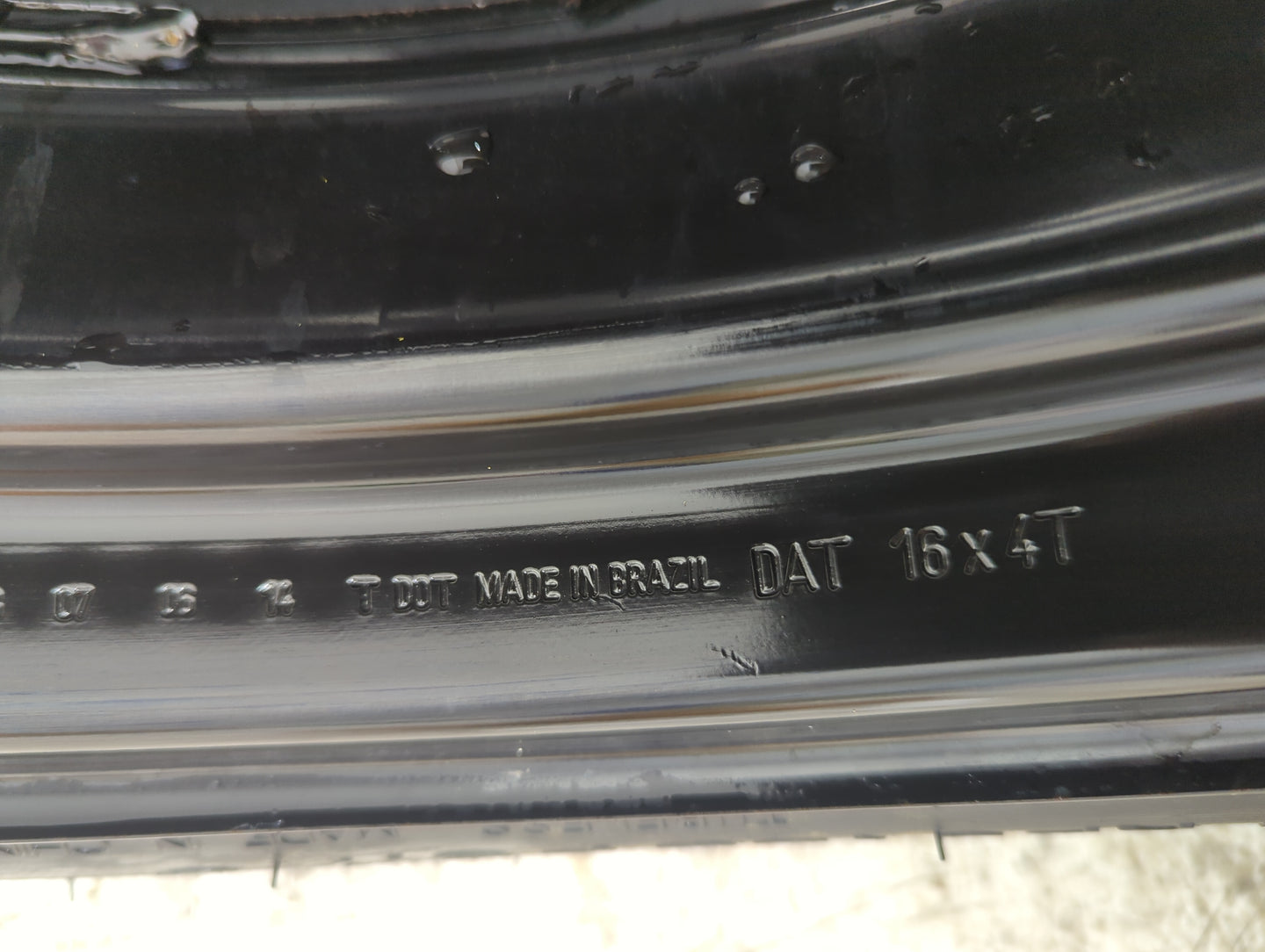 2008 Saturn Vue Spare Donut Tire Wheel Rim Oem - Oemusedautoparts1.com