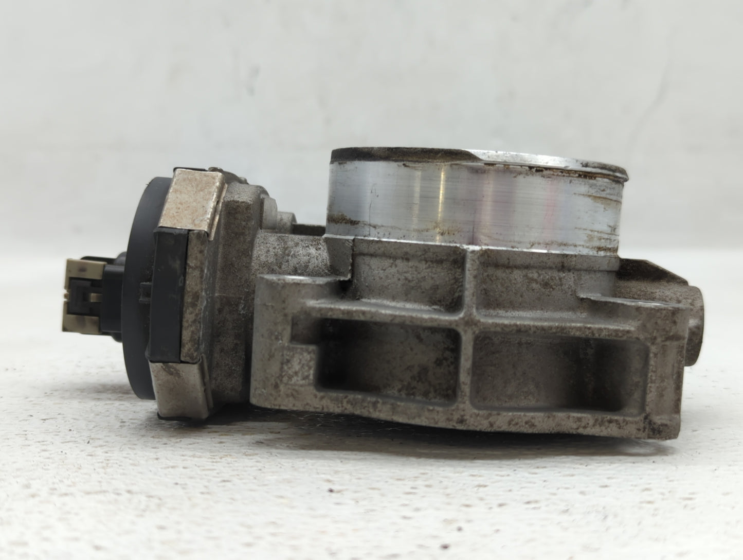 2008-2010 Saturn Vue Throttle Body Fits Fits 2007 2008 2009 2010 2011 OEM Used Auto Parts - Oemusedautoparts1.com