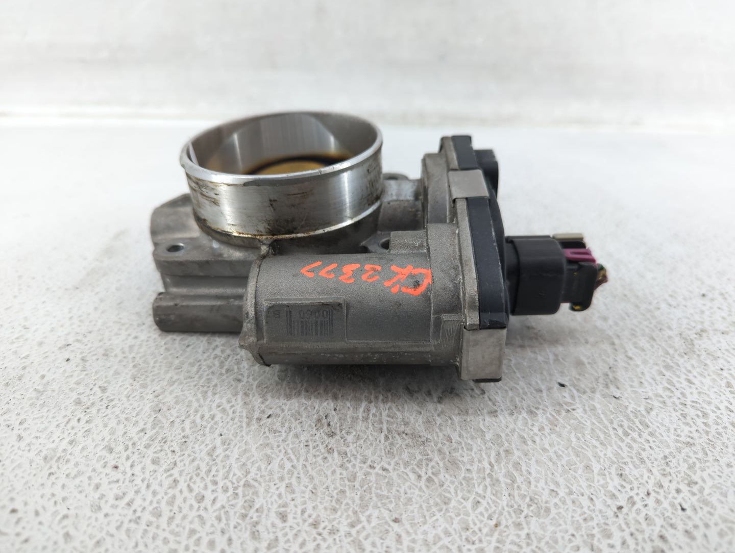 2008-2010 Saturn Vue Throttle Body P/N:330IA Fits Fits 2007 2008 2009 2010 2011 OEM Used Auto Parts - Oemusedautoparts1.com