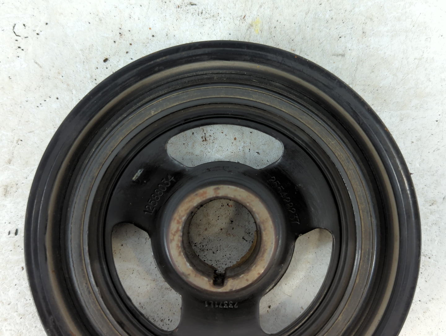 2008 Saturn Vue Crankshaft Pulley - Oemusedautoparts1.com