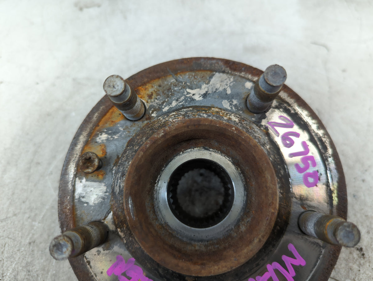 2008-2010 Saturn Vue Driver Front Wheel Hub Oem 701092 - Oemusedautoparts1.com