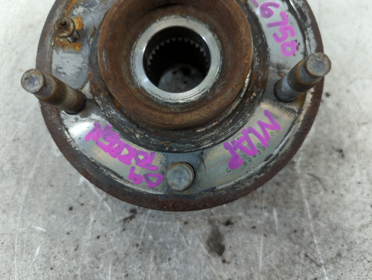 2008-2010 Saturn Vue Driver Front Wheel Hub Oem 701092 - Oemusedautoparts1.com