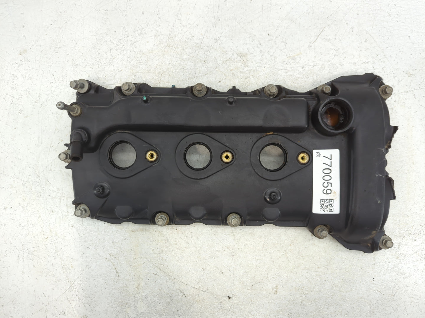 2008 Saturn Vue Driver Left Cylinder Head Valve Cover Fits OEM Used Auto Parts - Oemusedautoparts1.com