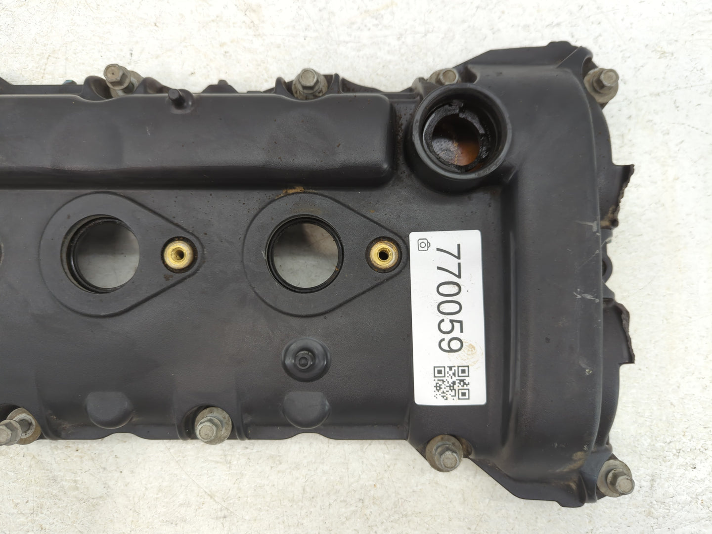2008 Saturn Vue Driver Left Cylinder Head Valve Cover Fits OEM Used Auto Parts - Oemusedautoparts1.com
