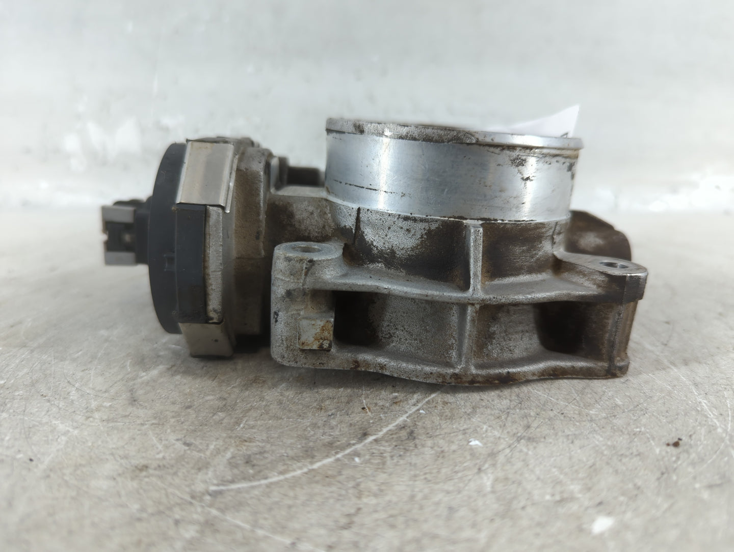 2008-2010 Saturn Vue Throttle Body P/N:3693B 995AA, 2597AA Fits Fits 2007 2008 2009 2010 2011 OEM Used Auto Parts - Oemuseda