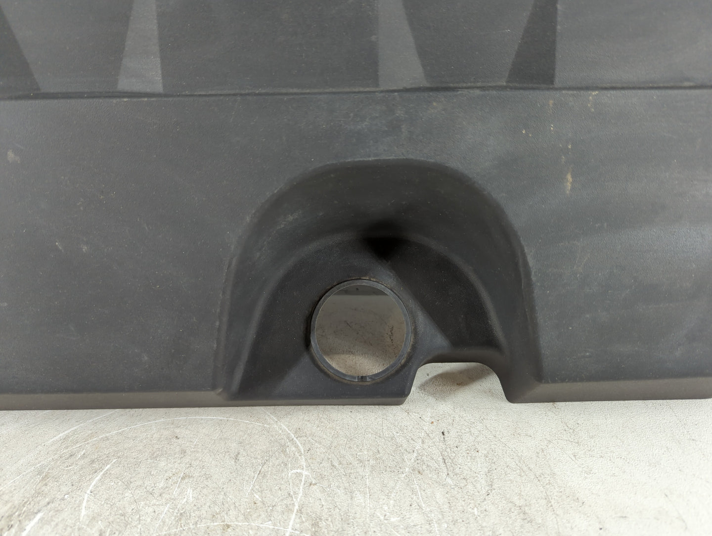 2008 Saturn Vue Engine Cover 776675 - Oemusedautoparts1.com