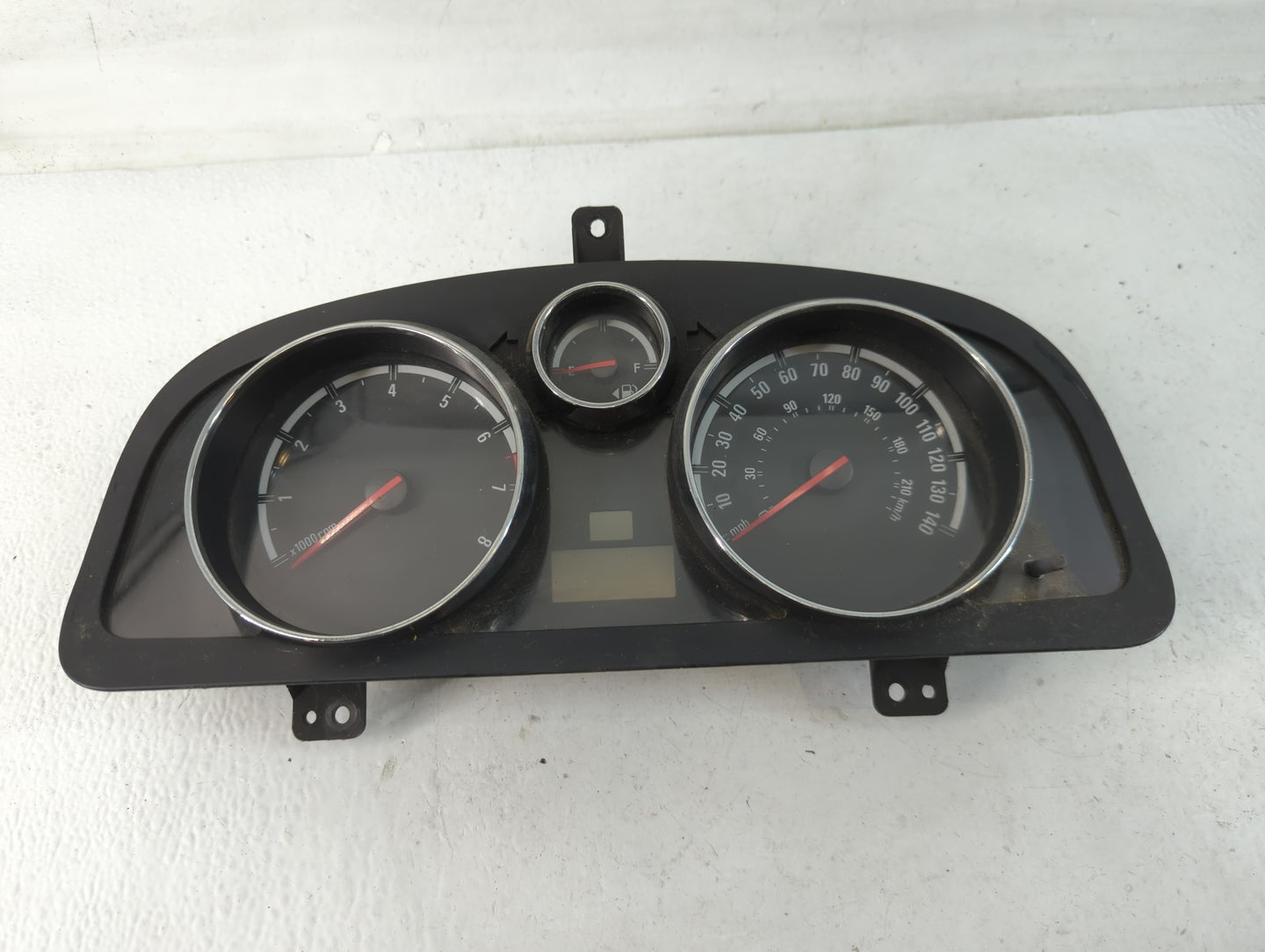 2008 Saturn Vue Instrument Cluster Speedometer Gauges P/N:5048859B1 071222, 25874885 Miles: Fits OEM Used Auto Parts - Oemus