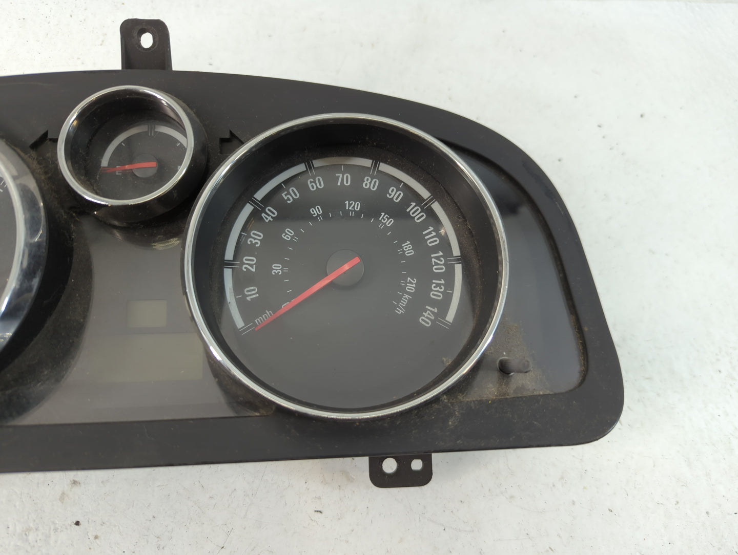 2008 Saturn Vue Instrument Cluster Speedometer Gauges P/N:5048859B1 071222, 25874885 Miles: Fits OEM Used Auto Parts - Oemus
