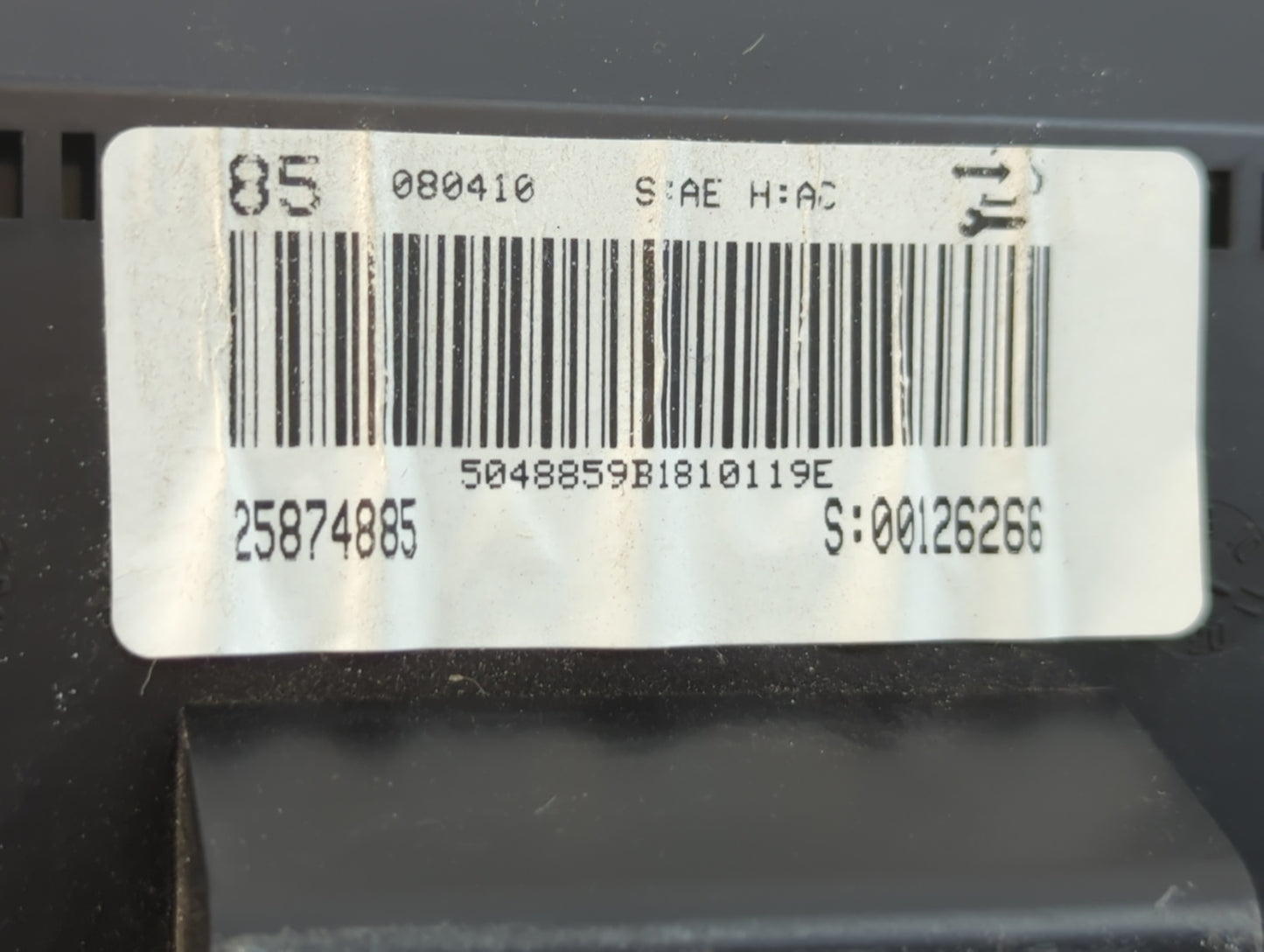 2008 Saturn Vue Instrument Cluster Speedometer Gauges P/N:5048859B1 071222, 25874885 Miles: Fits OEM Used Auto Parts - Oemus
