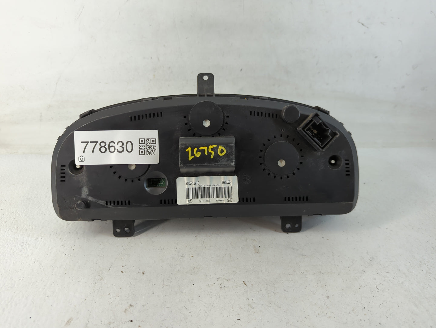 2008 Saturn Vue Instrument Cluster Speedometer Gauges P/N:5048859B1 071222, 25874885 Miles: Fits OEM Used Auto Parts - Oemus