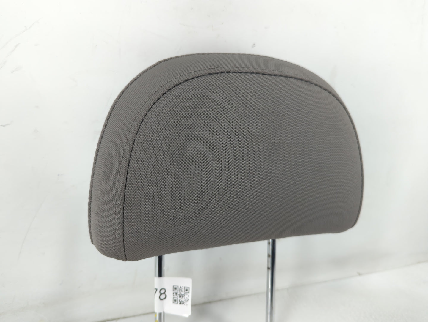 2008-2010 Saturn Vue Headrest Head Rest Front Driver Passenger Seat Fits Fits 2008 2009 2010 OEM Used Auto Parts - Oemusedau
