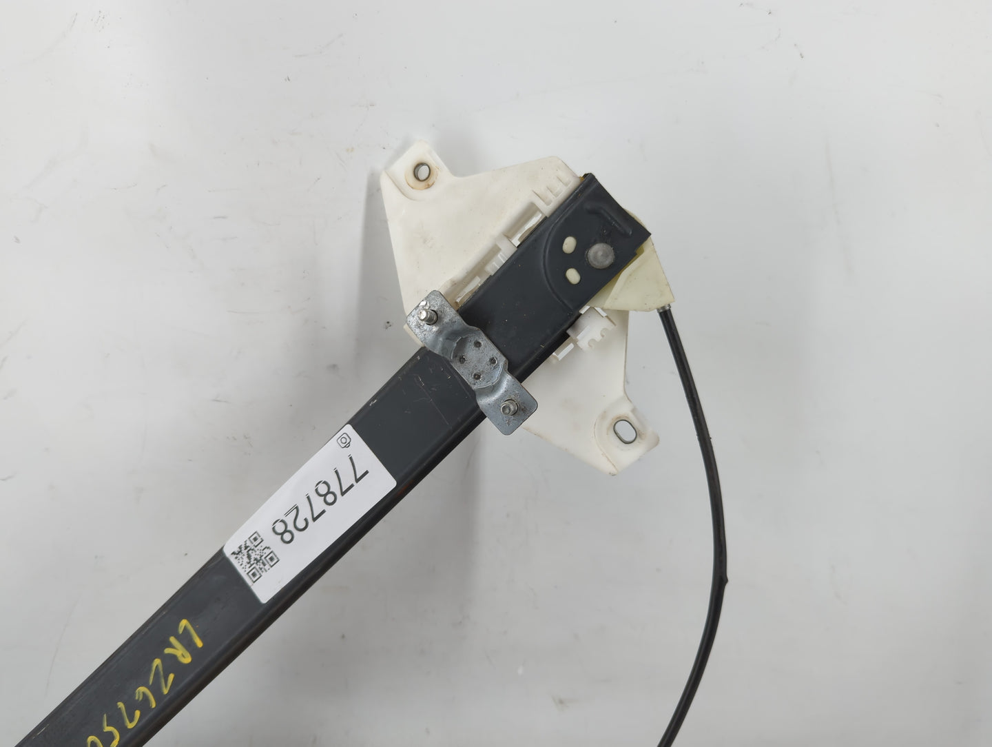 2008-2010 Saturn Vue Driver Left Rear Window Regulator - Oemusedautoparts1.com