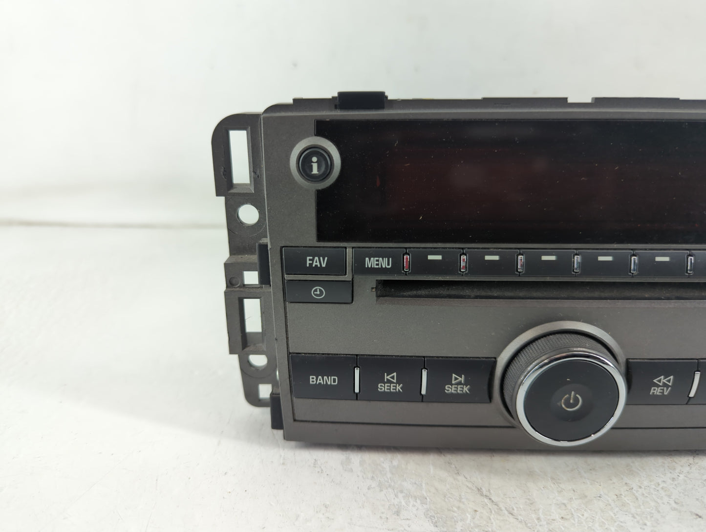 2008 Saturn Vue Radio AM FM Cd Player Receiver Replacement P/N:25875839 Fits OEM Used Auto Parts - Oemusedautoparts1.com