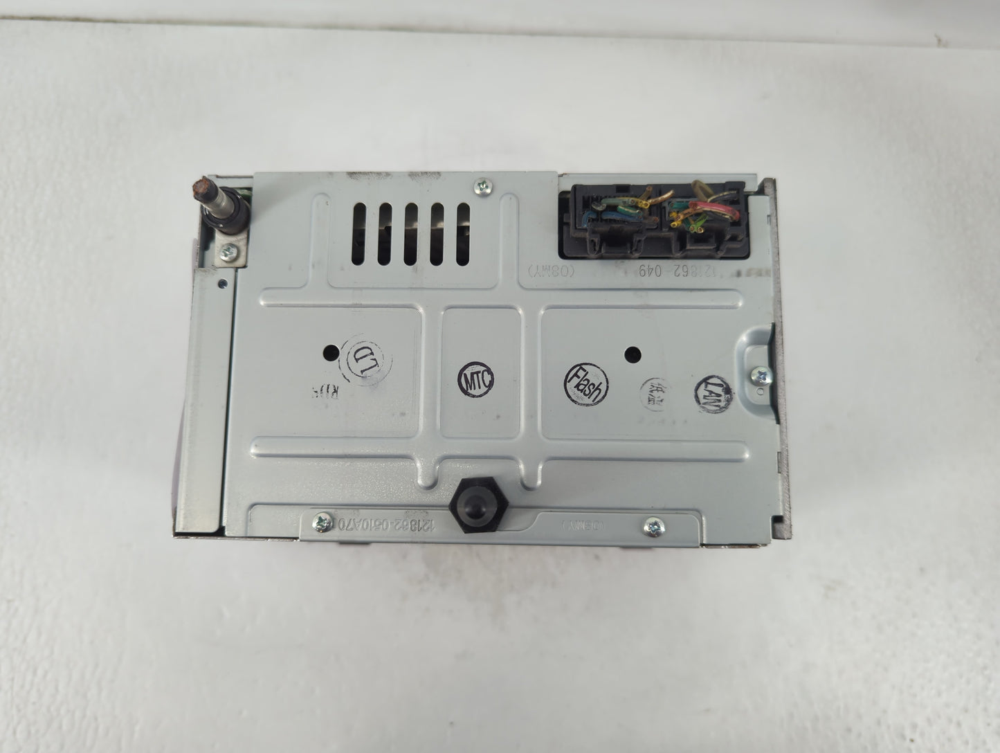 2008 Saturn Vue Radio AM FM Cd Player Receiver Replacement P/N:25875839 Fits OEM Used Auto Parts - Oemusedautoparts1.com