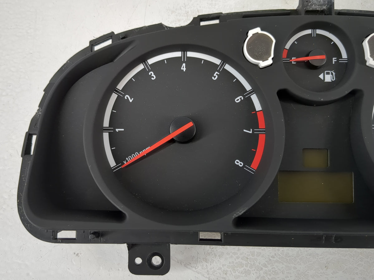2008-2009 Saturn Vue Instrument Cluster Speedometer Gauges P/N:96650944 Miles:100K Fits Fits 2008 2009 OEM Used Auto Parts -