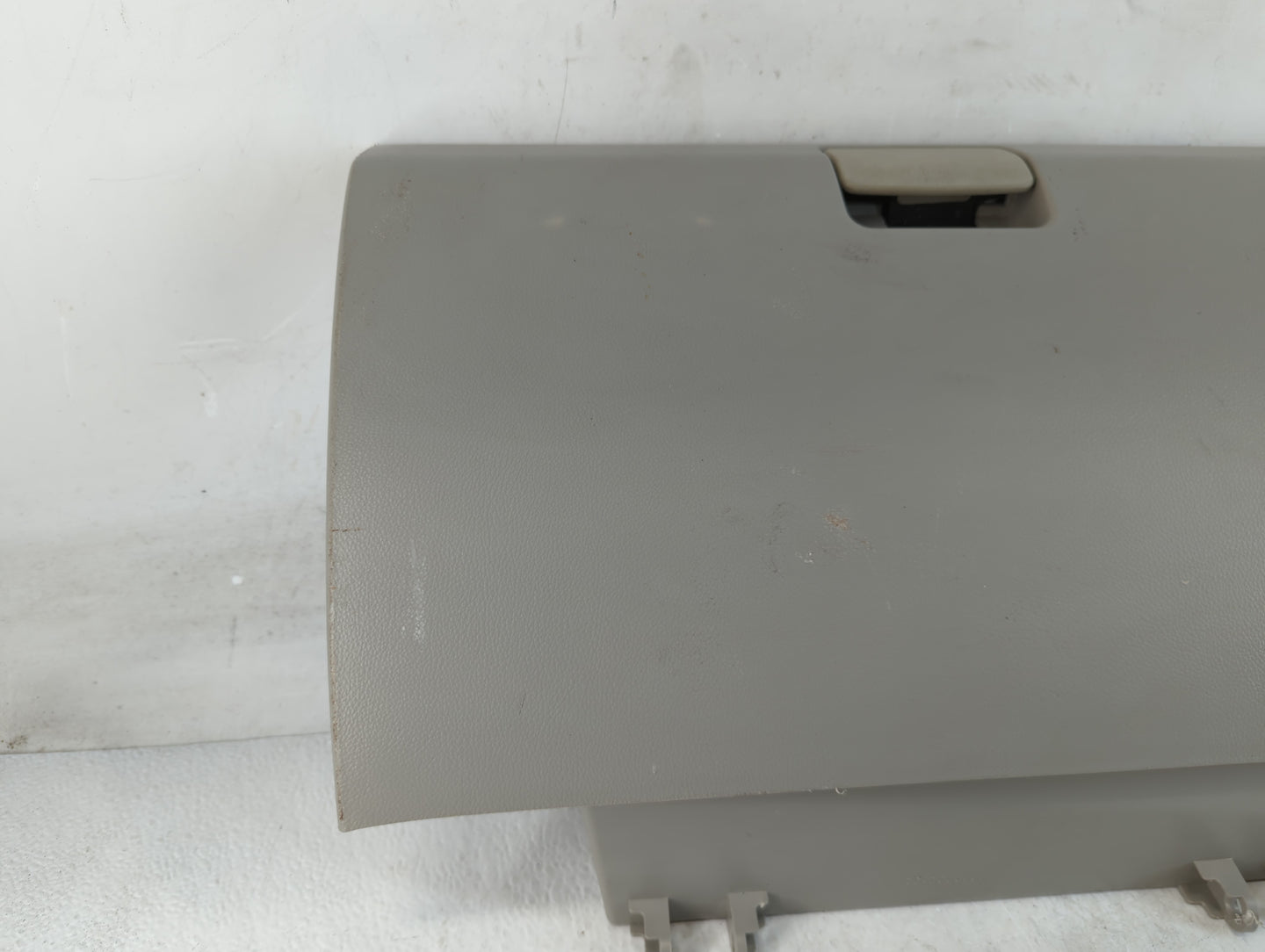 2008 Saturn Vue Passenger Glove Box Door Storage Compartment 903812 - Oemusedautoparts1.com