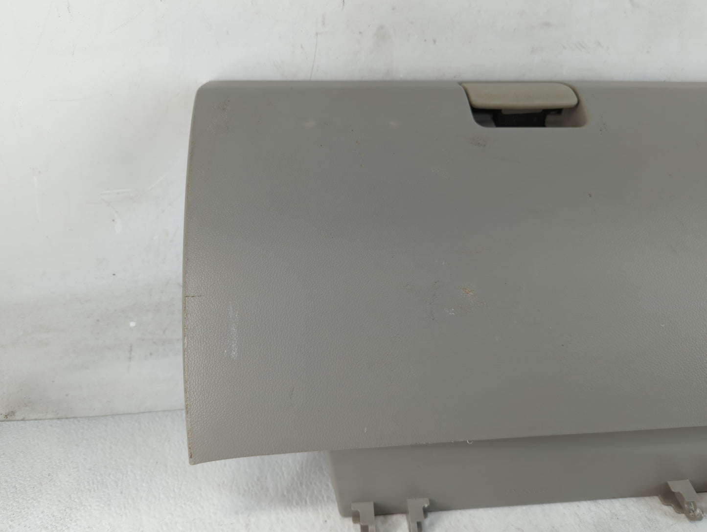 2008 Saturn Vue Passenger Glove Box Door Storage Compartment 903812 - Oemusedautoparts1.com