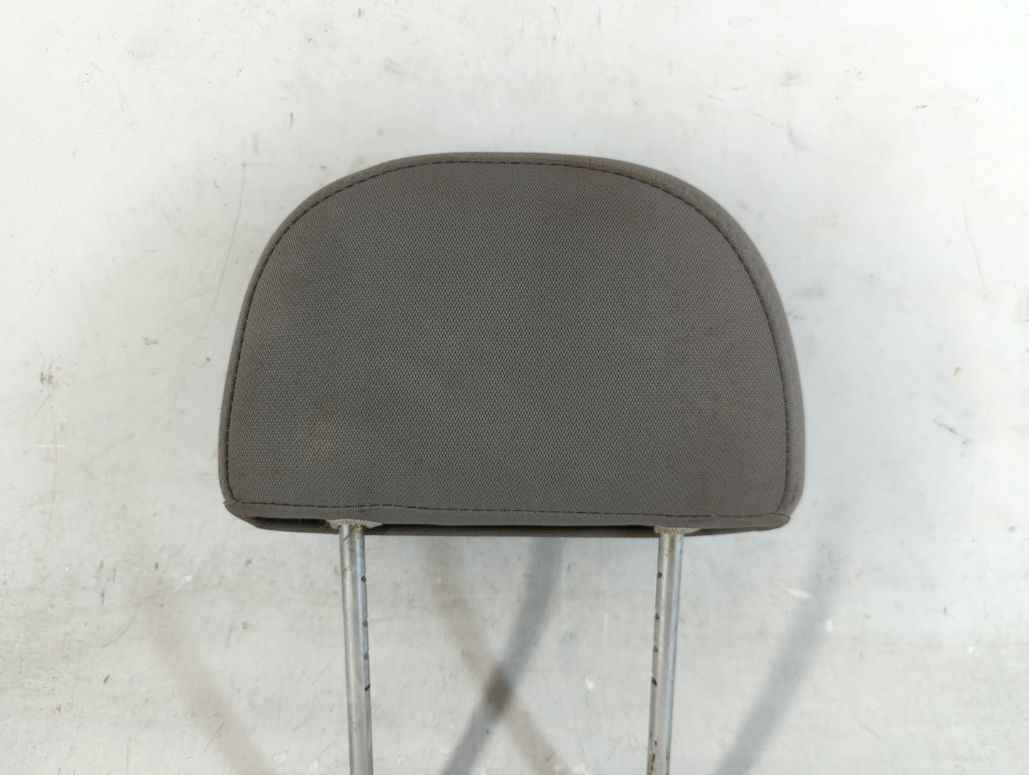 2008 Saturn Vue Headrest Head Rest Front Driver Passenger Seat Fits OEM Used Auto Parts - Oemusedautoparts1.com