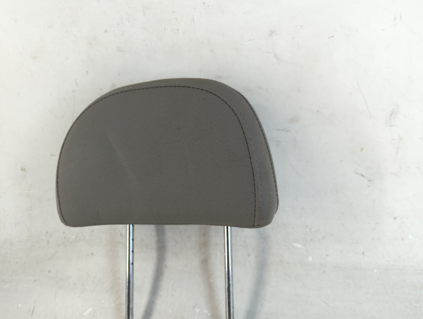 2008 Saturn Vue Headrest Head Rest Rear Seat Fits OEM Used Auto Parts - Oemusedautoparts1.com
