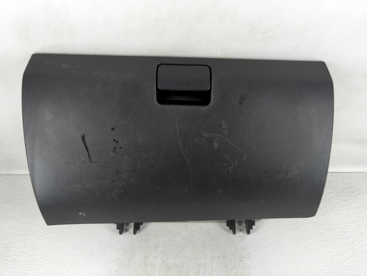 2008 Saturn Vue Passenger Glove Box Door Storage Compartment 904733 - Oemusedautoparts1.com